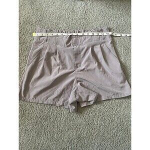 RBX Size M Beige/Grey Shorts